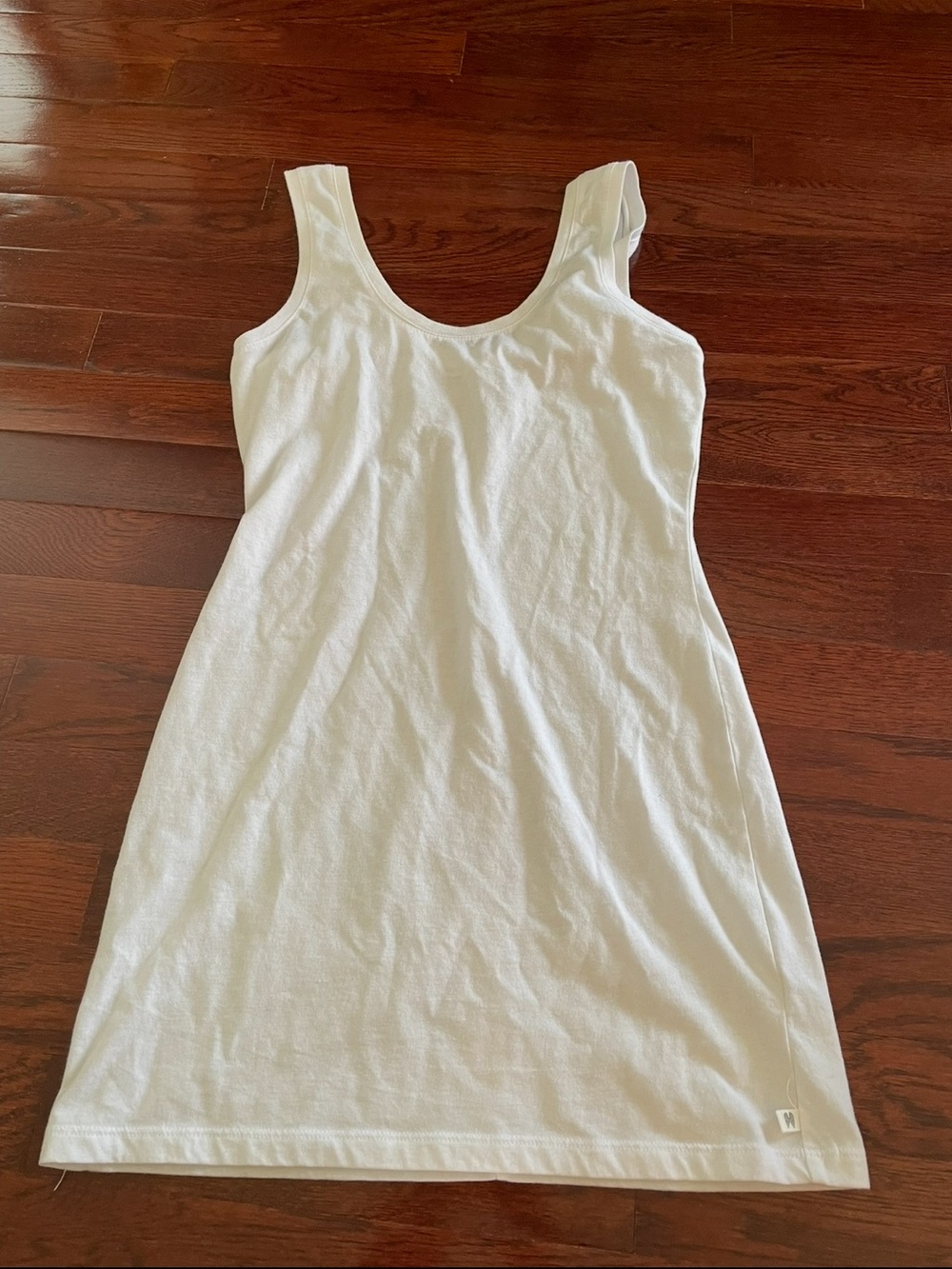 Victoria’s Secret Women’s White Tank Top (size XS) 🤍